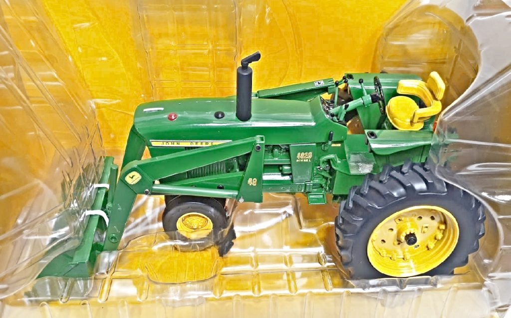 ESCALA 1/16 TRACTOR CON CARGADOR JOHN DEERE Tienda CasaToro